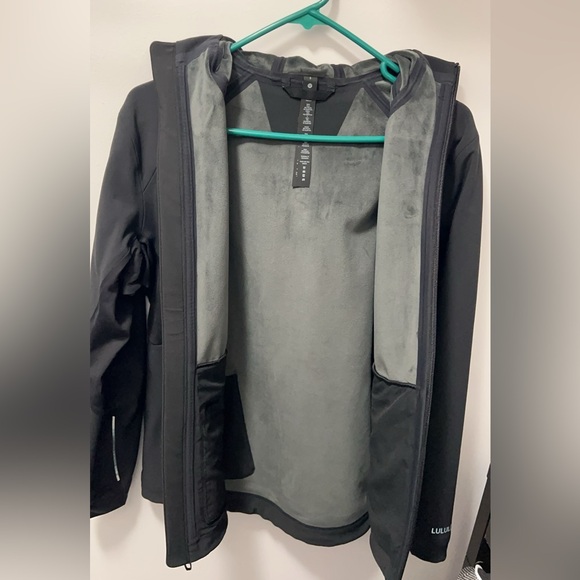 Lululemon Men’s cross chill jacket - Picture 7 of 9